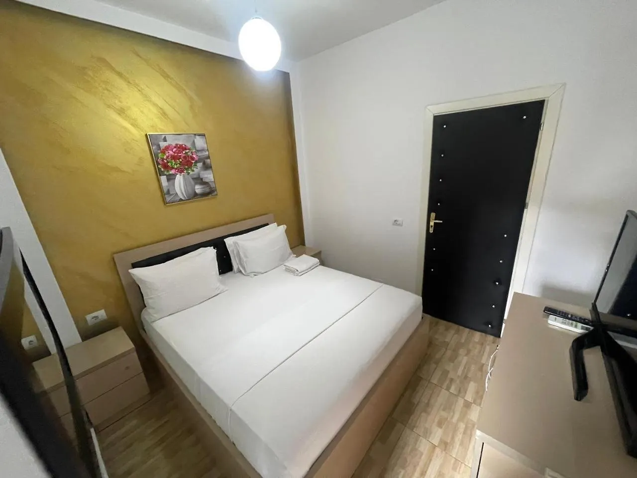Hotel Fabio Tirana 0*,