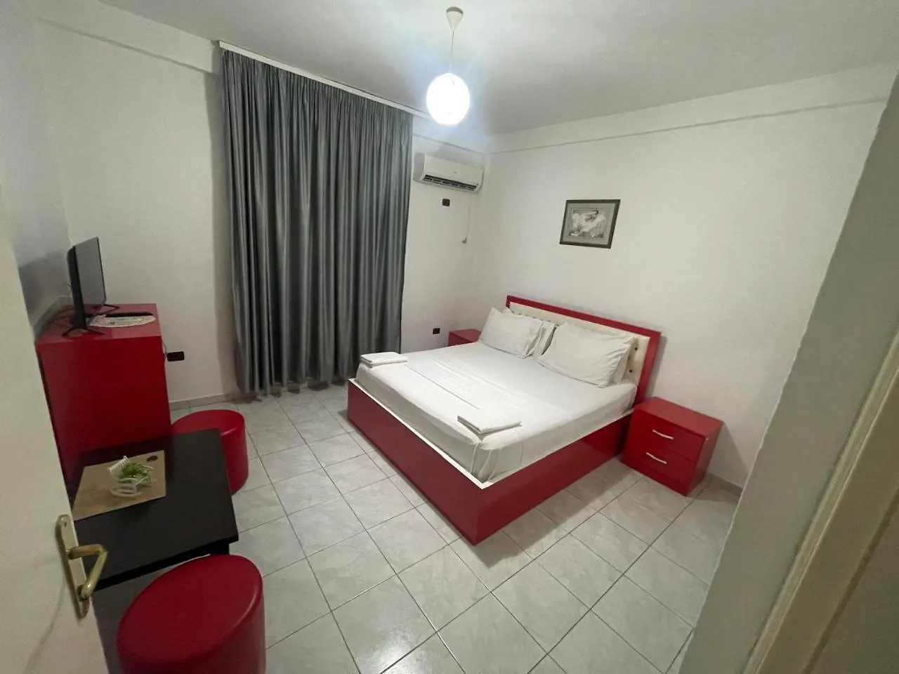 Hotel Fabio Tirana 0*,  Albania
